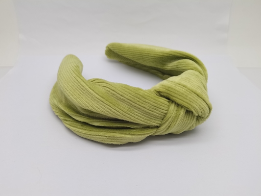 Grüner Stoffband mit verschiedenen Farben und Mustern für Frauen